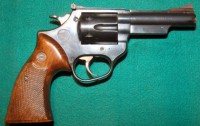 Revólver Astra Modelo 960